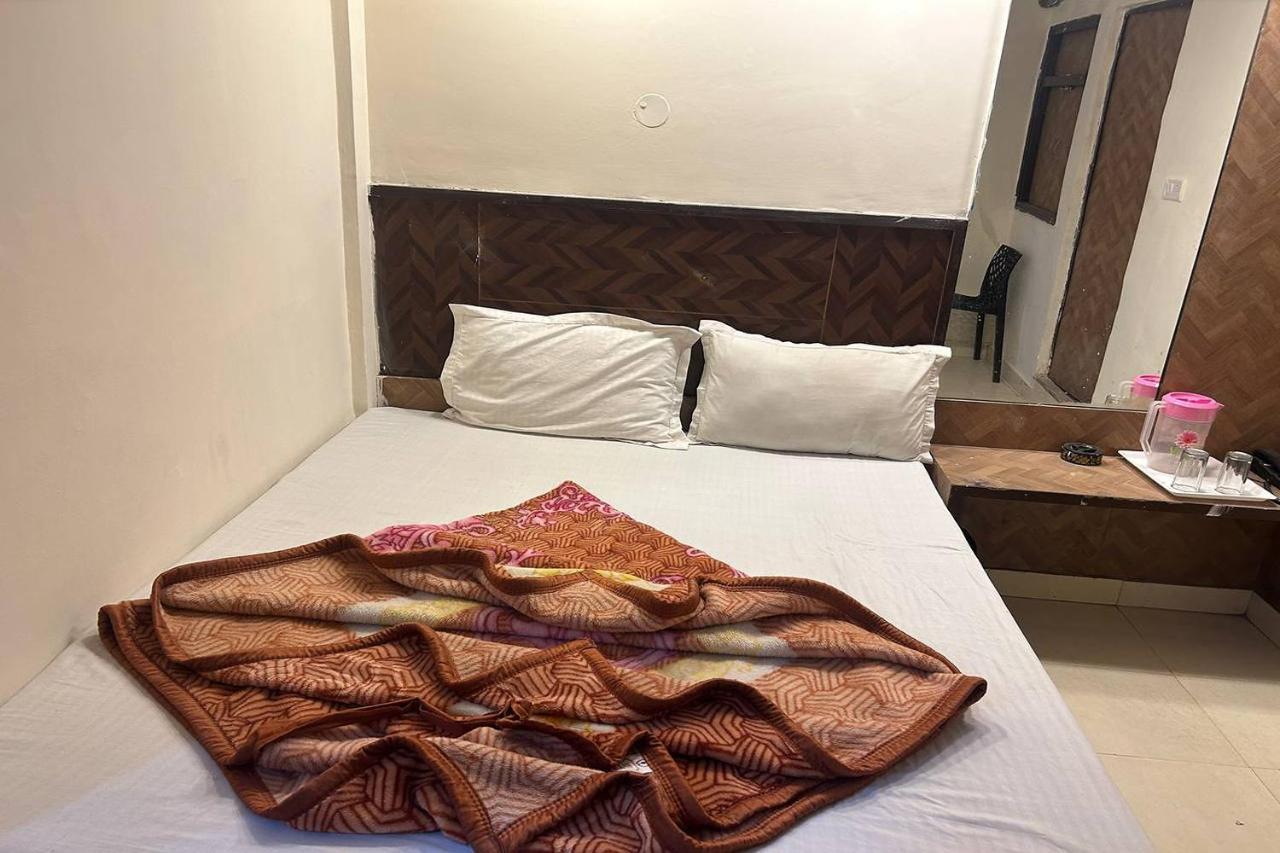 Shree Lodge Near New Delhi Railway Station, Paharganj Dış mekan fotoğraf